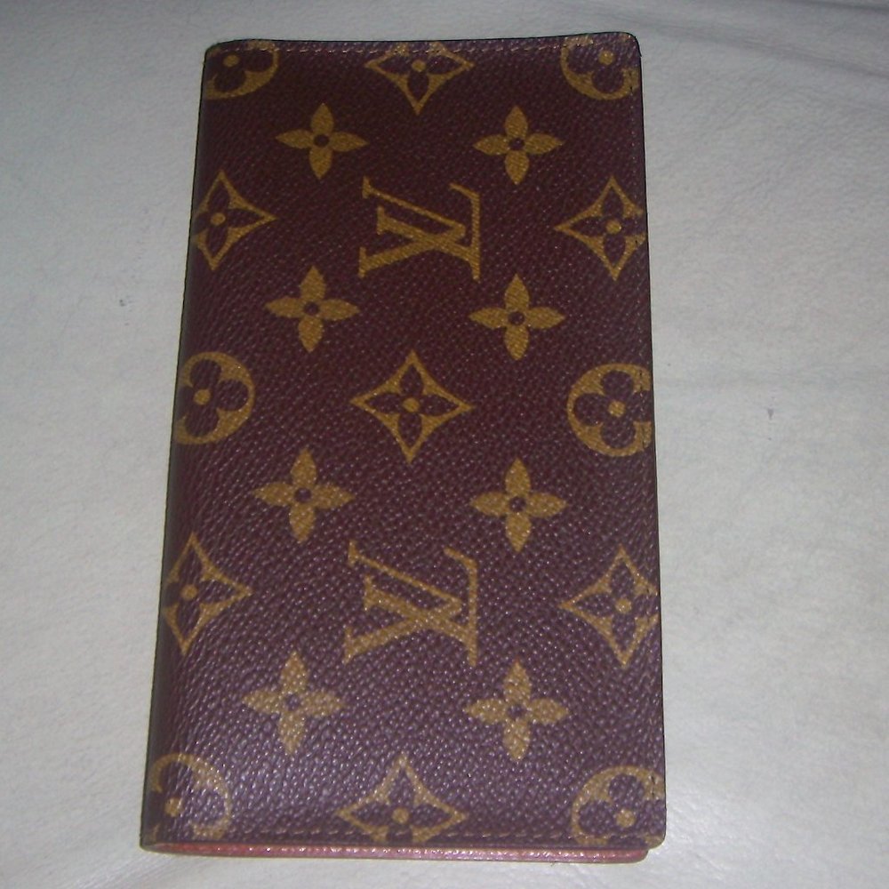 LOUIS VUITTON MONOGRAM CHECKBOOK COVER MADE IN USA